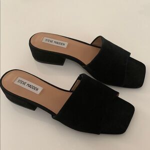 Steve Madden Black Amir Sandals